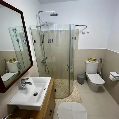 Deluxe Luxury Apartment *